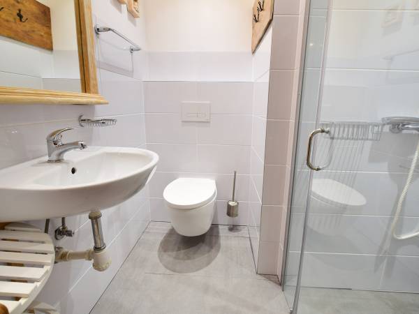 WILLA GAJA ŁAZIENKA POKÓJ Nr 1