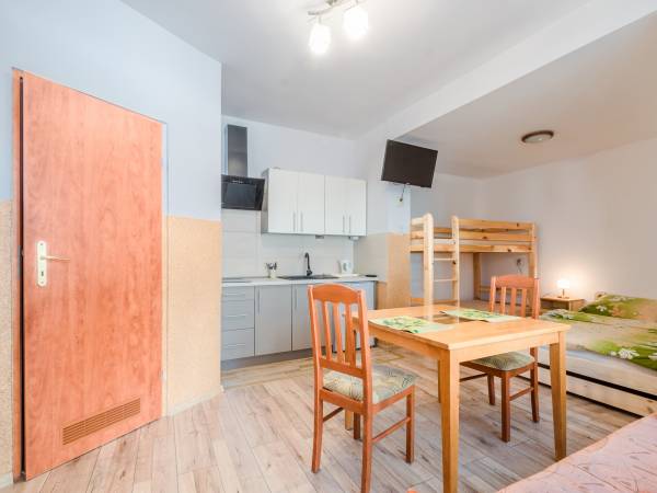 4-6os z aneksem kuchennym