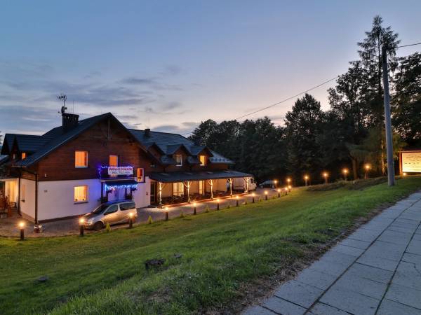 Widok z ulicy Sanatoryjnej