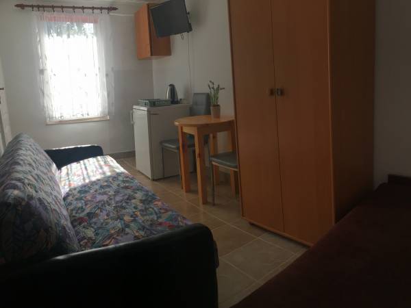 Pokój nr 8 (czteroosobowy)