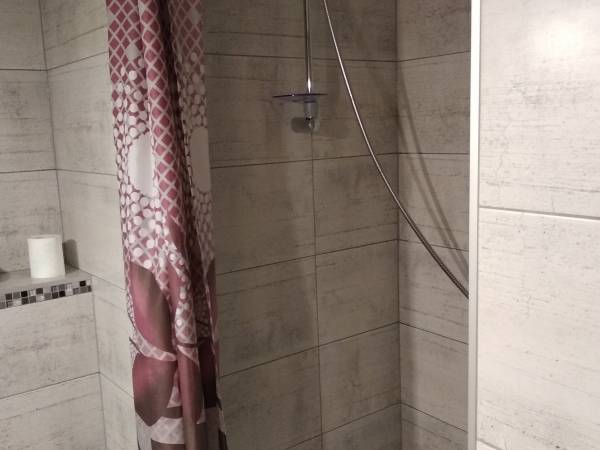 Łazienka w pokoju 2os na parterze