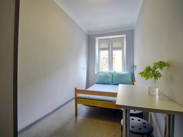 Najtańsze Noclegi Łagiewnicka 16