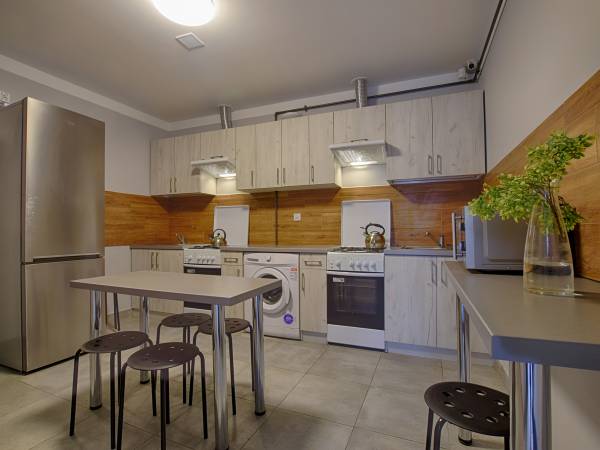 Najtańsze Noclegi Łagiewnicka 16