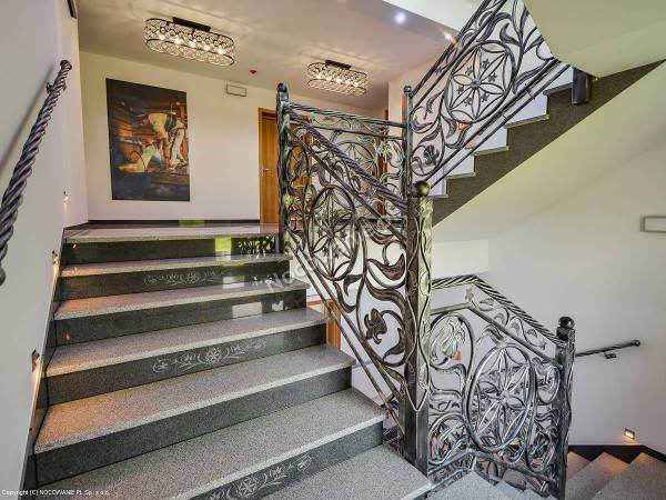 Klatka schodowa Górska Grań