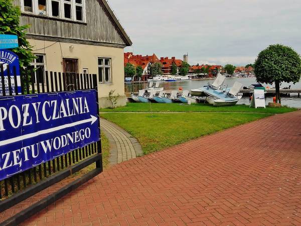 Kolejna wypożyczalnia sprzętu wodnego)- 7 min. pieszo