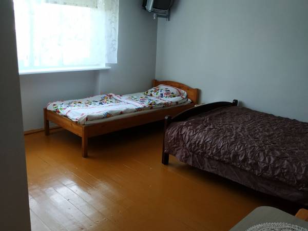 Pokój nr 8, trzyosobowy z łazienką