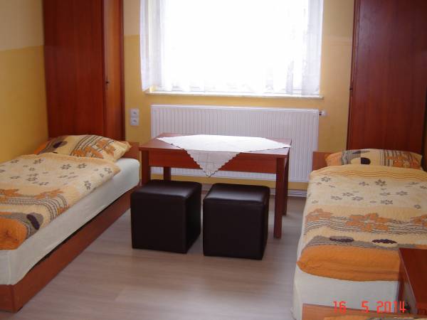 Pod Wrzosem - Noclegi Pracownicze, Pokoje Gościnne