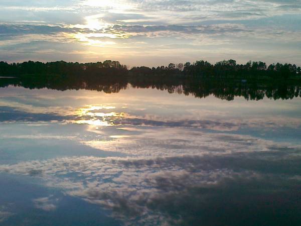 Domy na Pograniczu nad jeziorem