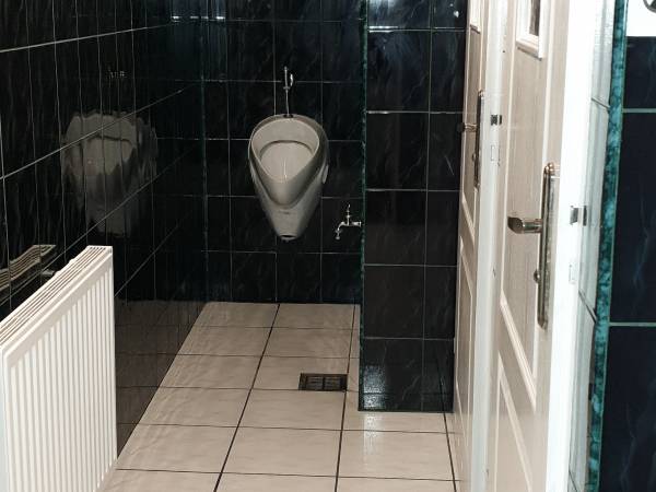 Toaleta wspólna męska