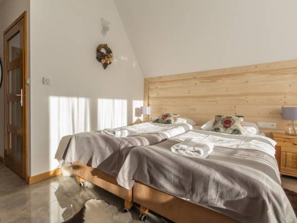 Studio typu superior z balkonem i widokiem na góry