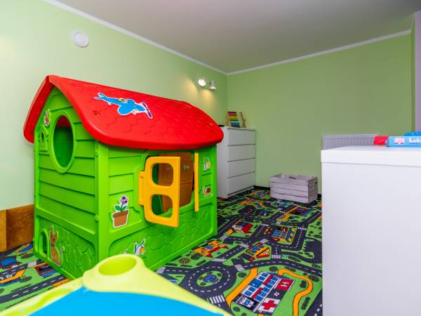 Dom z jacuzzi, sauną i siłownią 