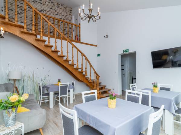 Dom z jacuzzi, sauną i siłownią 