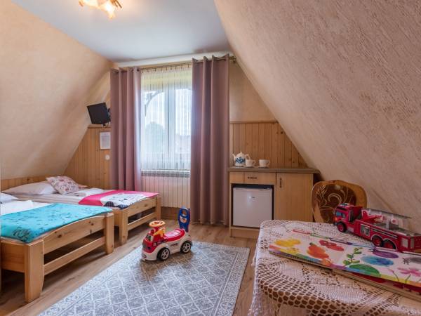 POKÓJ RODZINNY TYPU STUDIO