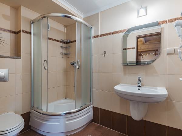 POKÓJ NR.3 ŁAZIENKA