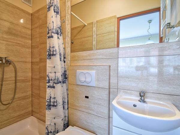 łazienka pokoju 2+ na górze