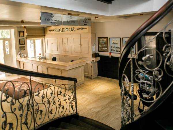 Zejście do recepcji