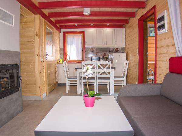 Domki pod lasem blisko morza, Sztutowo