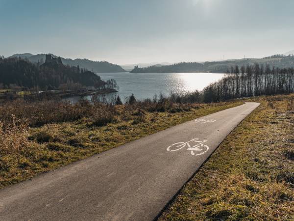 Ścieżka rowerowa dookoła jeziora Czorsztyńskiego