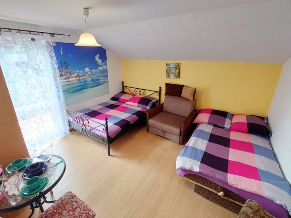 Pokój 5 osobowy z łazienką ,TV