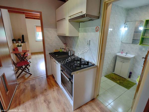 POKÓJ Z ŁAZIENKĄ,KUCHNIĄ