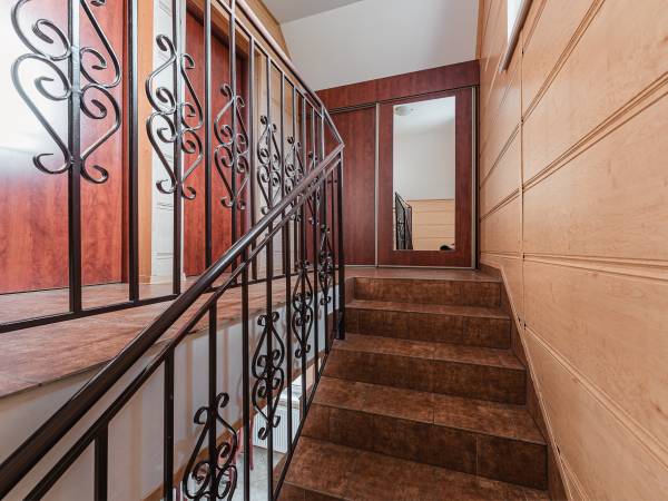 Apartament 6-osobowy dwupoziomowy