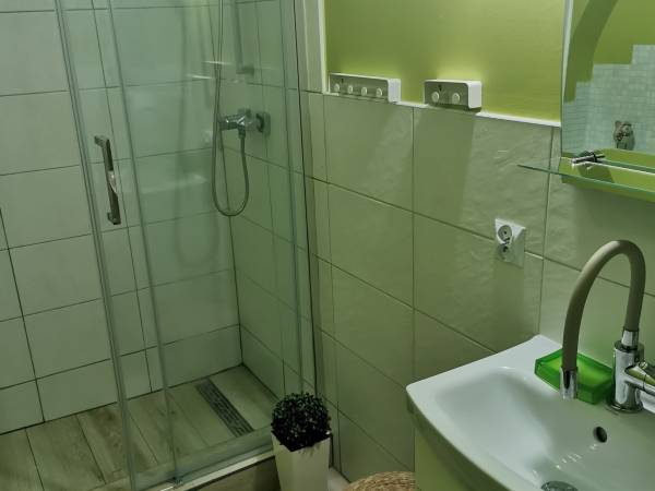 Pokój nr 1 -łazienka