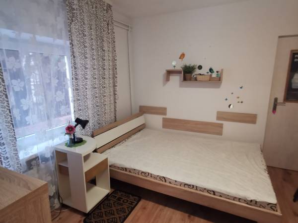 Studio 5 os nr 9 z wyjściem do ogrodu