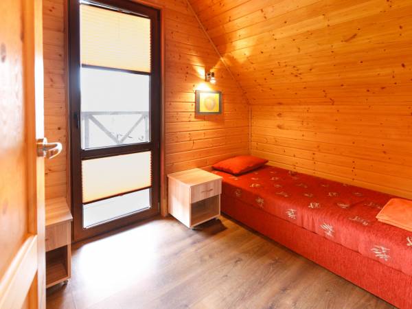 Domek Piętrowy-sypialnia