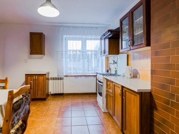 Mieszkanie 8- osobowe