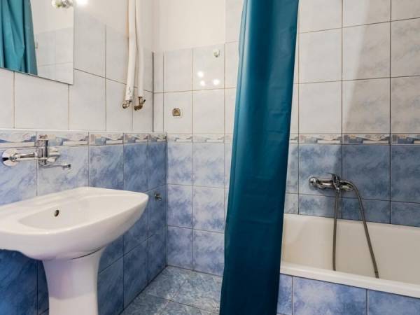 Mieszkanie 8- osobowe