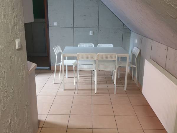 KINGASERWIS Pokoje do wynajęcia