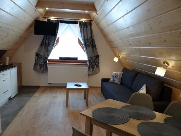 Apartament 2 pok. 4 os.