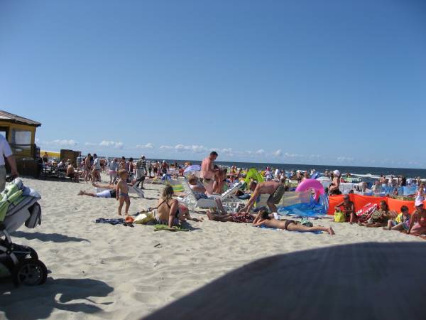 gorąca plaża w Krynicy Morskiej