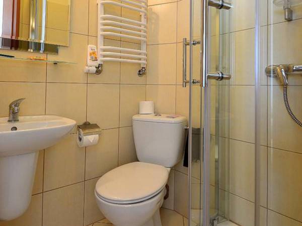 Łazienka pokoju dwuosobowego