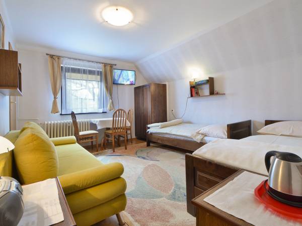 pokój 3 osobowy z łazienką, bez balkony