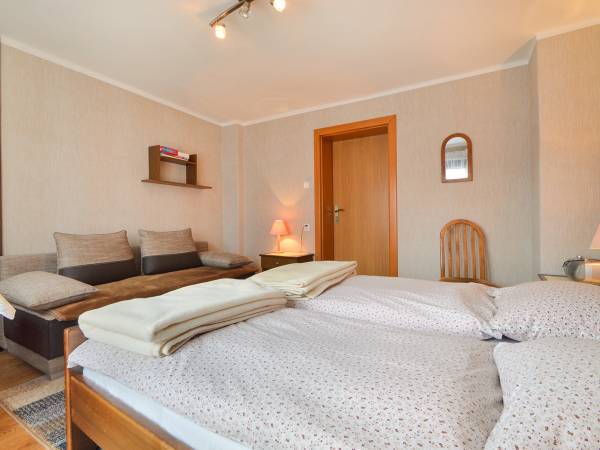 pokój 3 osobowy z balkonem