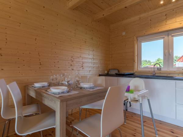 Domki Superior - jadalnia