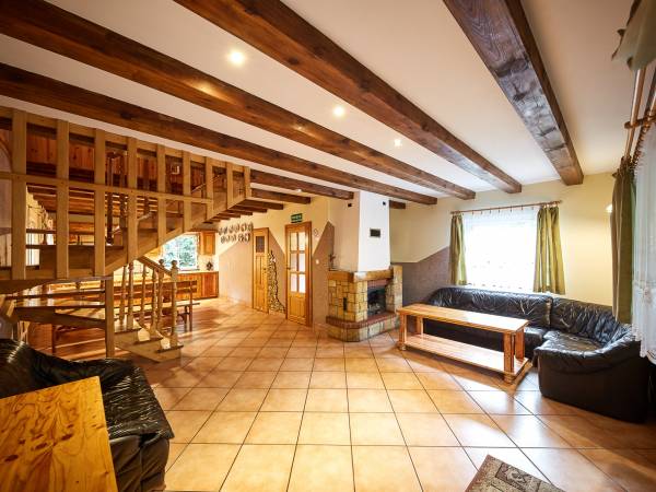 Dom przy jeziorze-salon