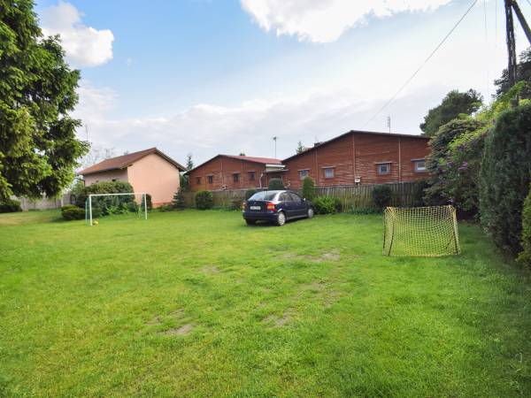 miejsca parkingowe na terenie posesji