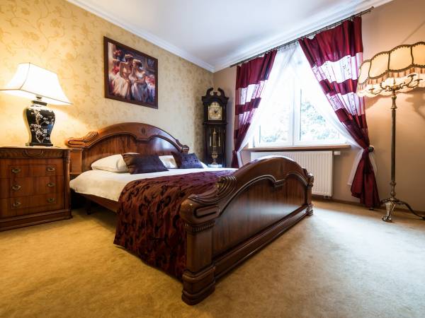 Hotel Akropol - Grupy i Wycieczki 