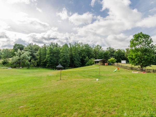  Apartamenty Żelazny Most i pole namiotowe