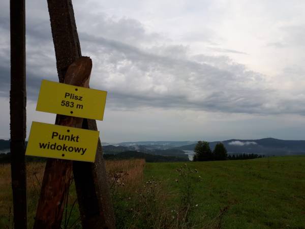 Domki na górze widokowej Plisz