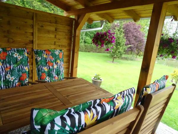 Dębowa Ostoja - domki agroturystyczne nad stawem