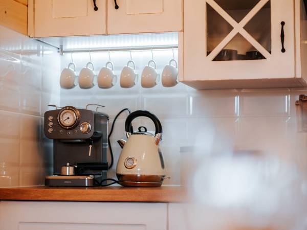 Chaty Skwirutowe Wzgórze - Domki Całoroczne 