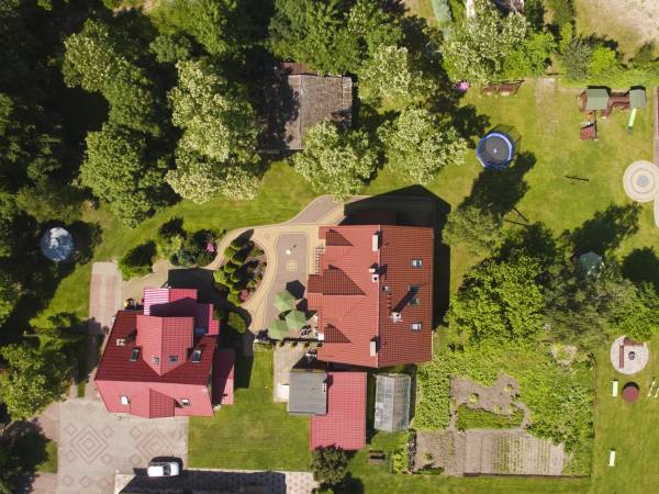 Gajówka - Całoroczne Pokoje i Apartamenty
