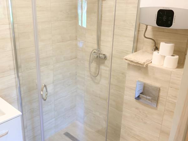 AJ Apartments - łazienka