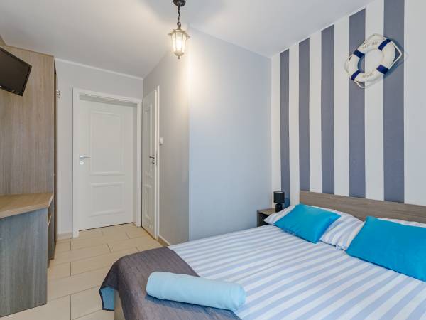 Studio2, 2+2 osobowe