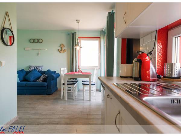 Ale FALE! Domek 4-5-osobowy