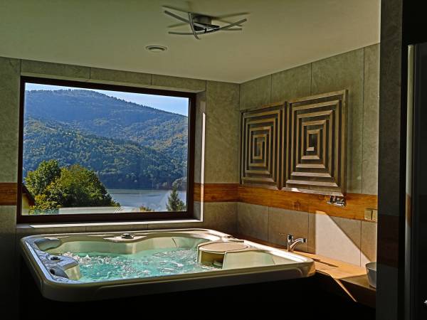 Jacuzzi z wodą wymienianą tuż przed Twoim przyjazdem