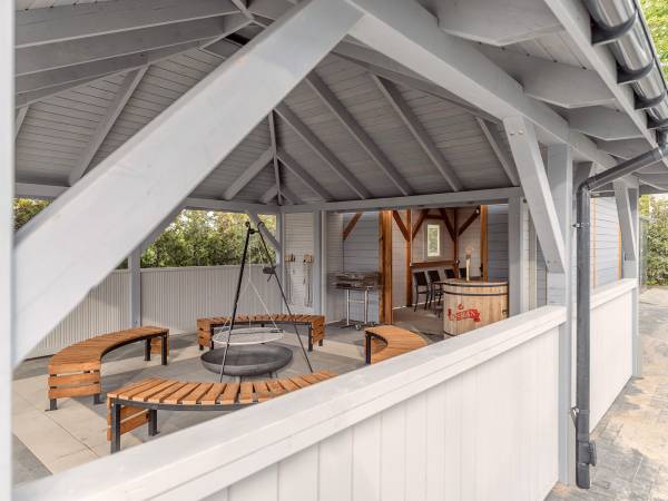 pokój grilowy duży